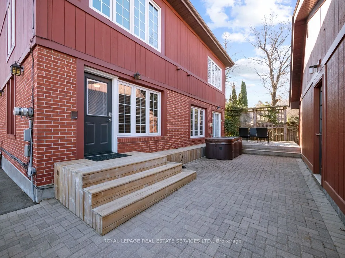 1494 Islington Avenue — photo 44