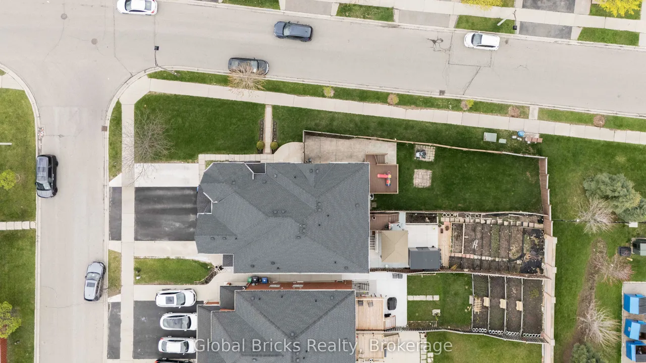 60 Dwyer Drive — photo 37