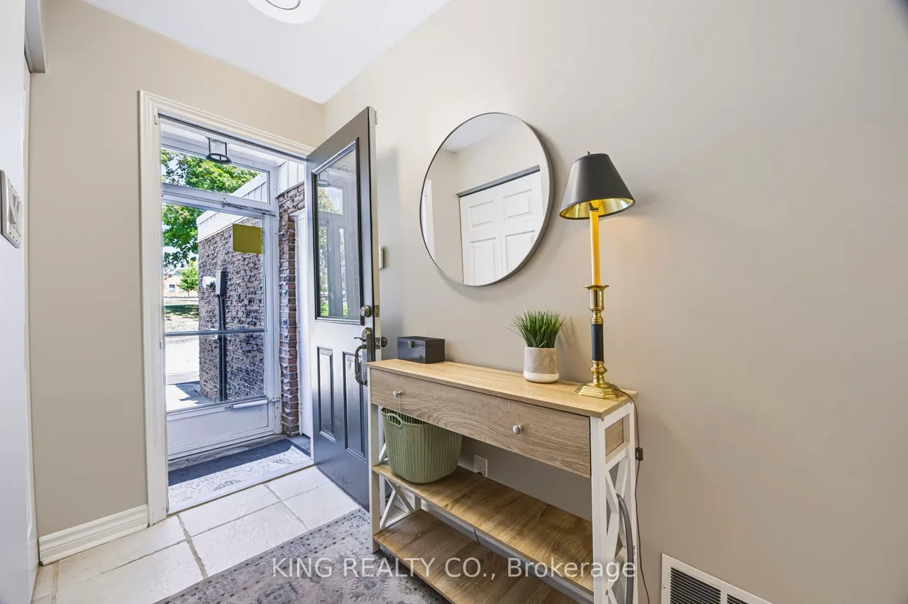 2140 Upper Middle Road — photo 3