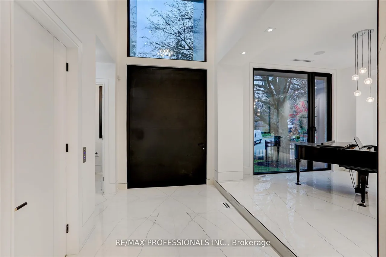 91 Valecrest Drive — photo 3