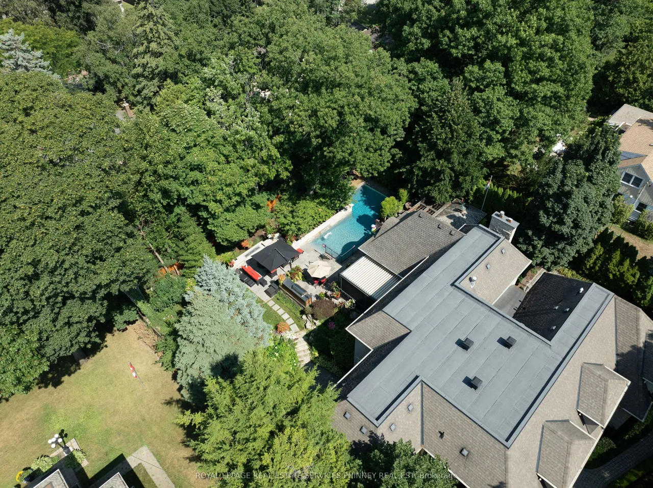 541 Arrowhead Road — photo 38