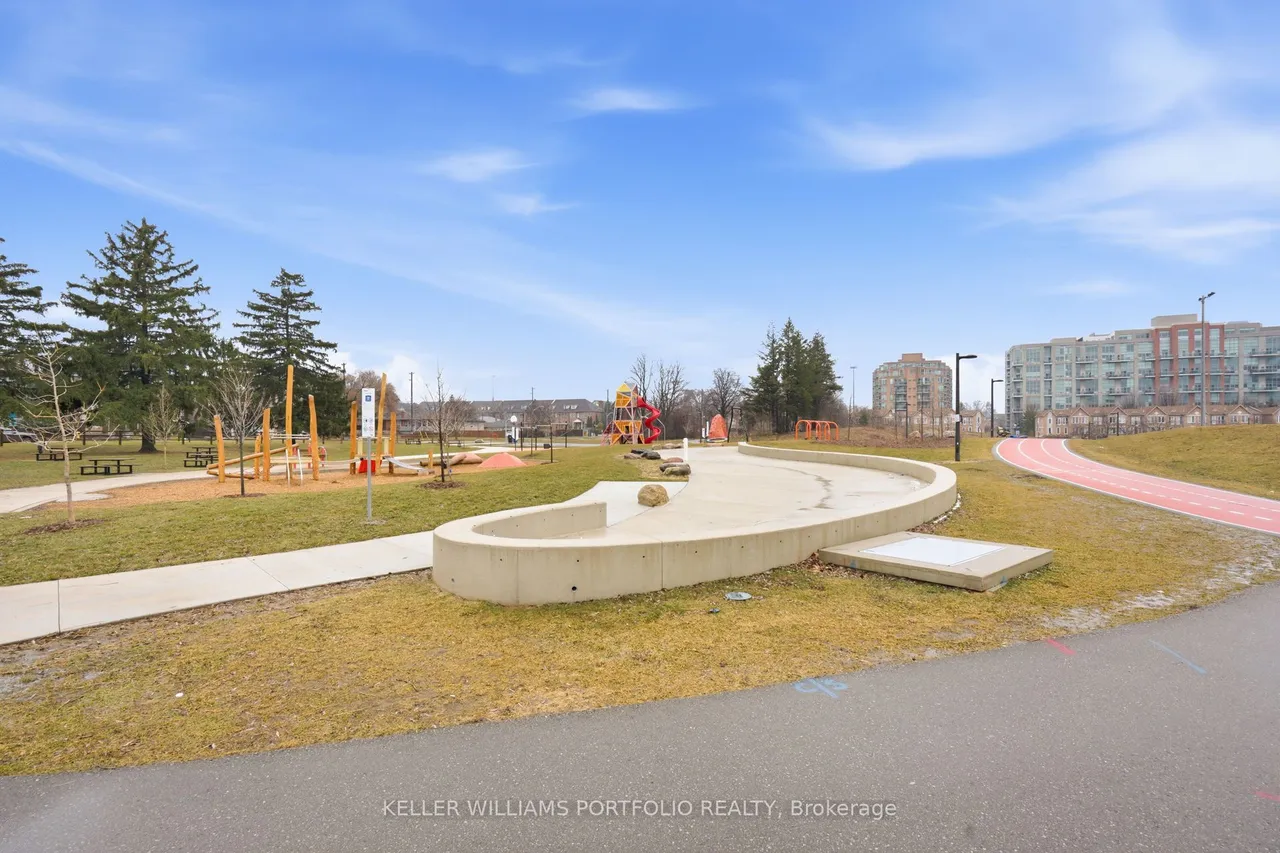 190 Manitoba Street — photo 33