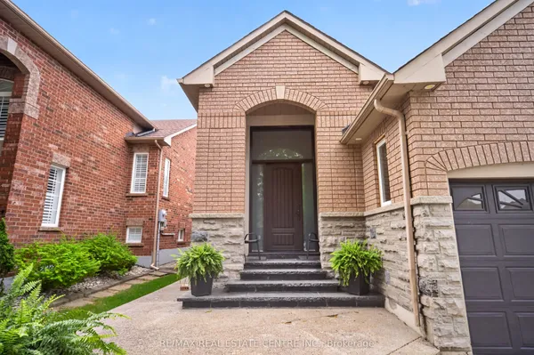 3 Twin Willow Crescent — photo 2