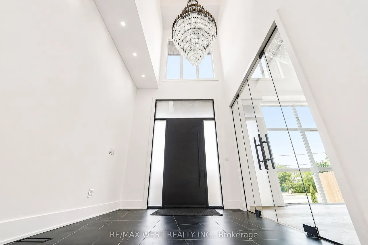 53 Celt Avenue — photo 3