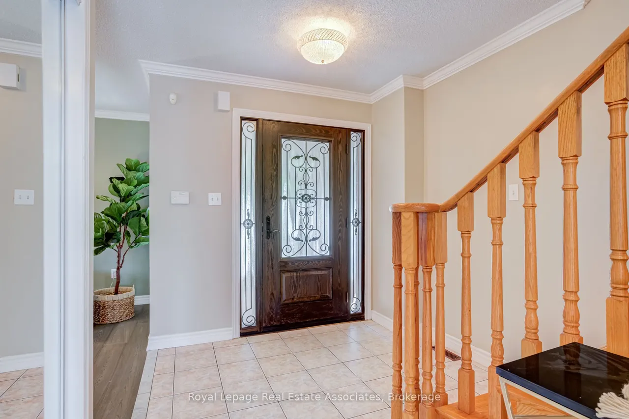 5453 Middleport Crescent — photo 3
