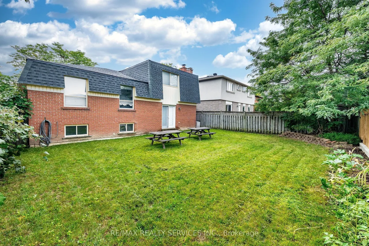 42 Linkdale Road — photo 27