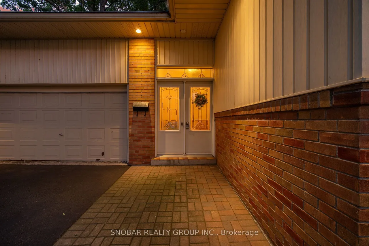 1408 Ballyclare Drive — photo 3