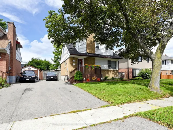 16 Clearbrooke Circle — photo 2