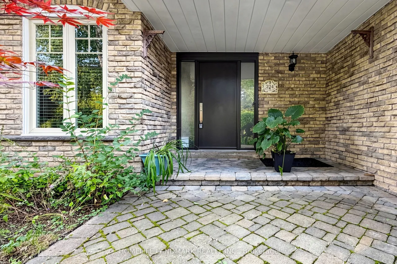 224 Valleyview Court — photo 3