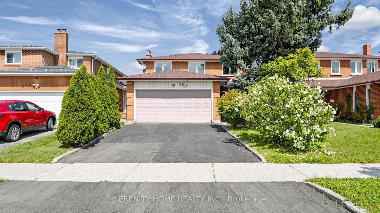 957 Queensbridge Drive