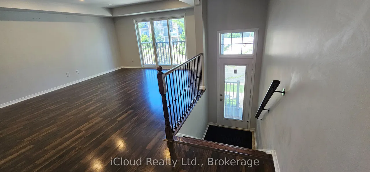 3070 Thomas Street — photo 2
