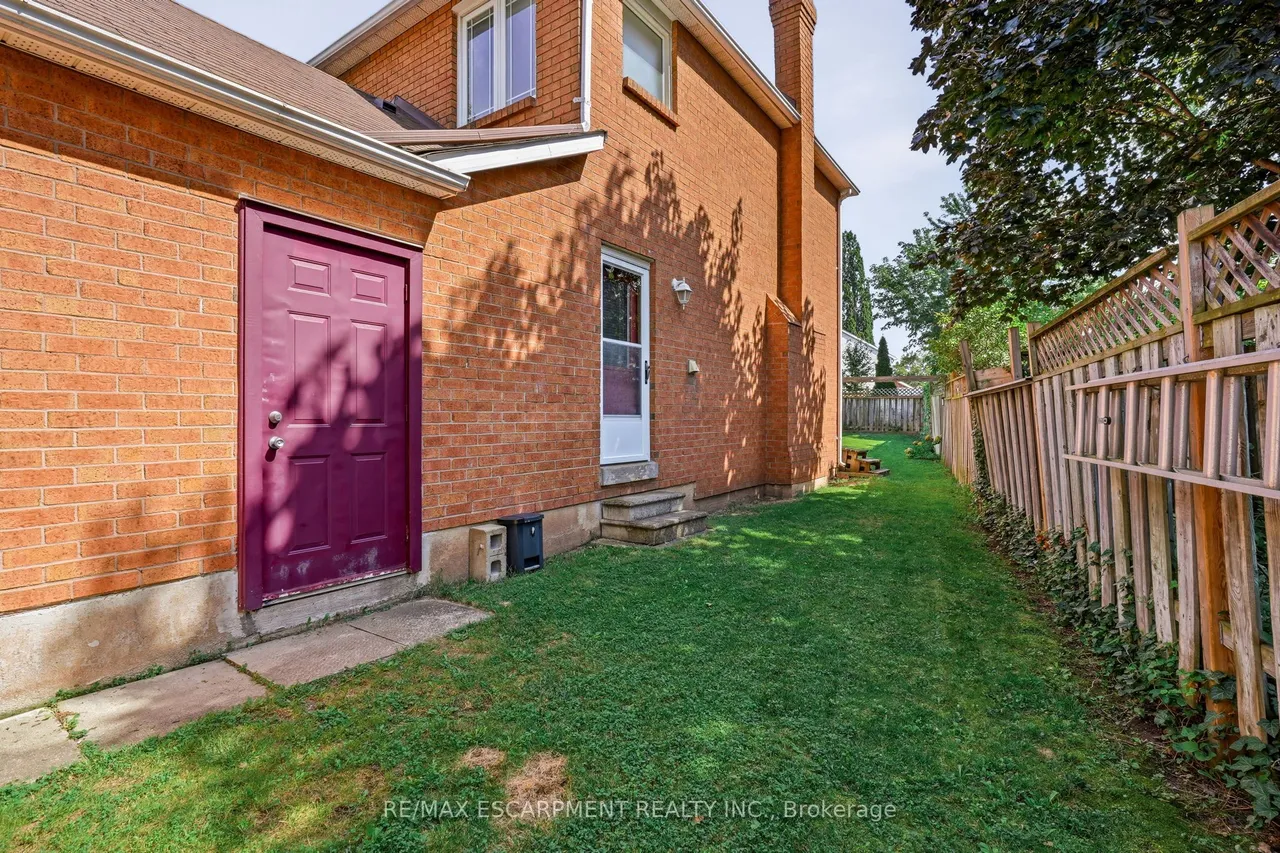 1058 Glenbrook Avenue — photo 28