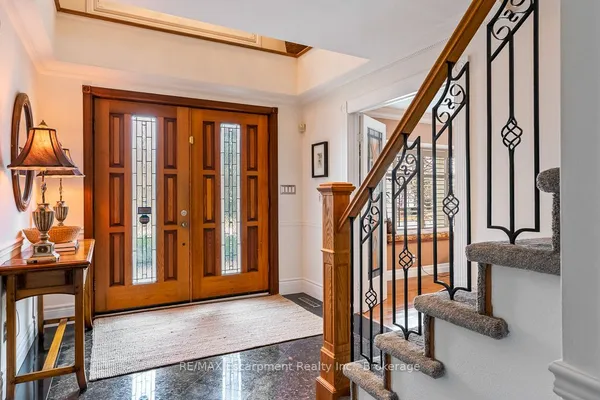 24 Birkbank Drive — photo 2