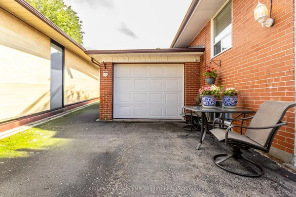 39 Checkendon Drive — photo 2