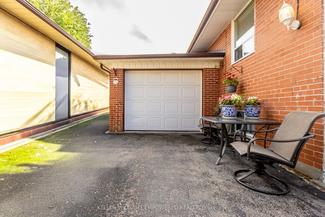 39 Checkendon Drive — photo 2