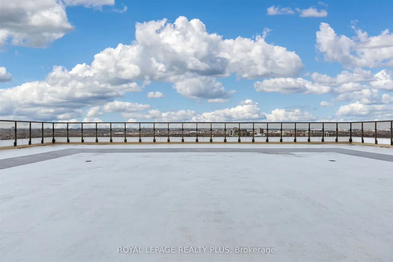 1333 Bloor Street — photo 40