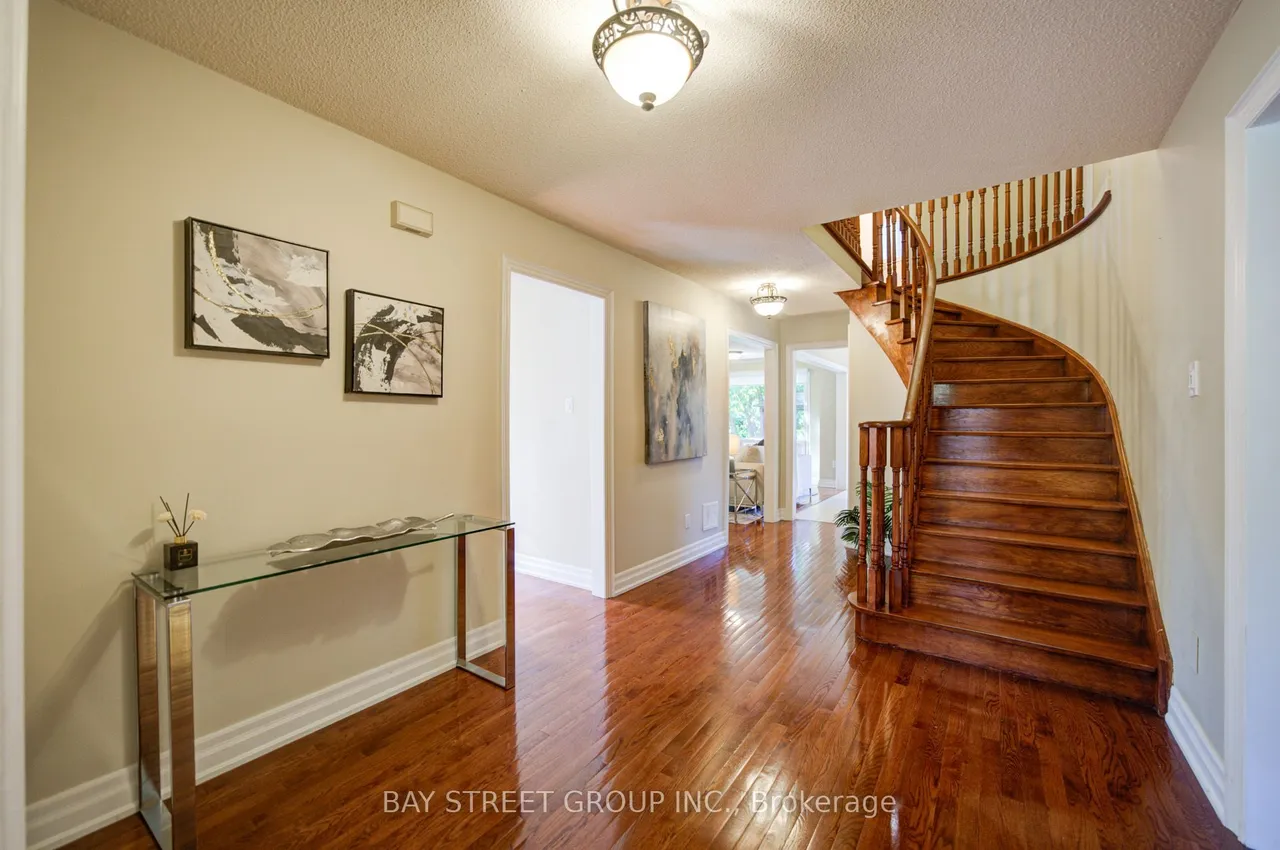 1348 Windrush Drive — photo 3
