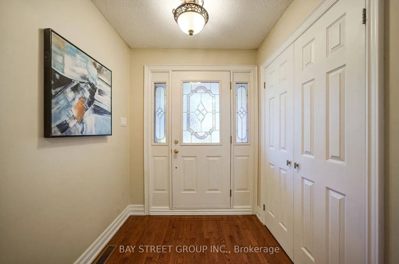 1348 Windrush Drive — photo 2