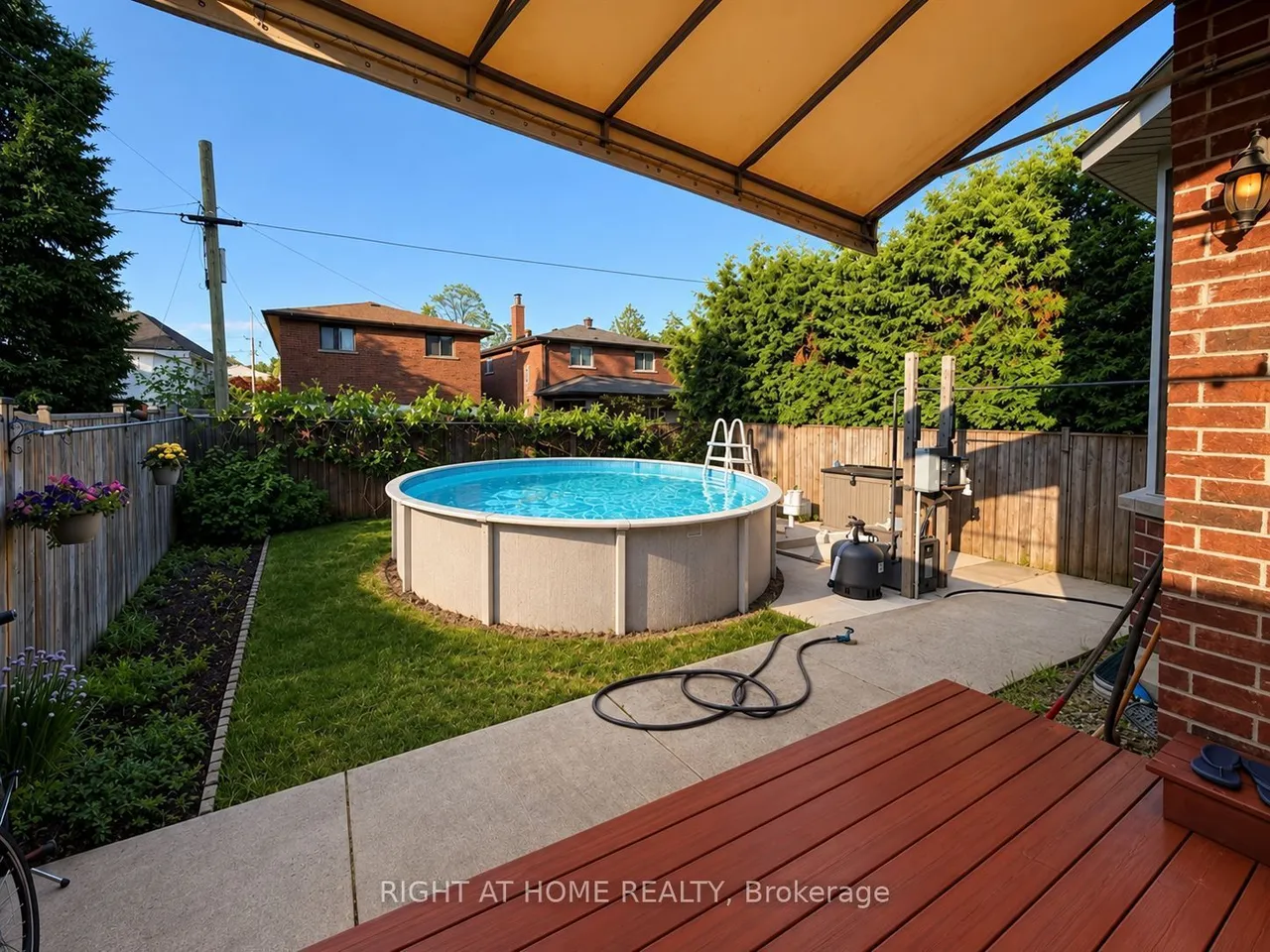 1049 Greaves Avenue — photo 31
