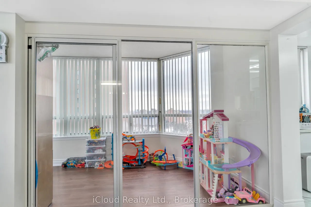 135 Hillcrest Avenue — photo 46