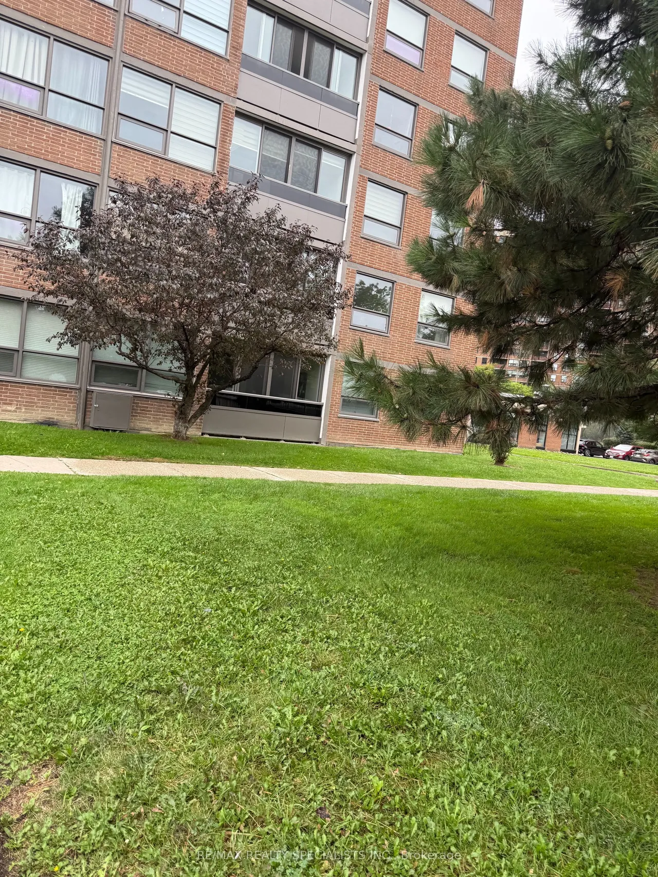 627 The West Mall — photo 3