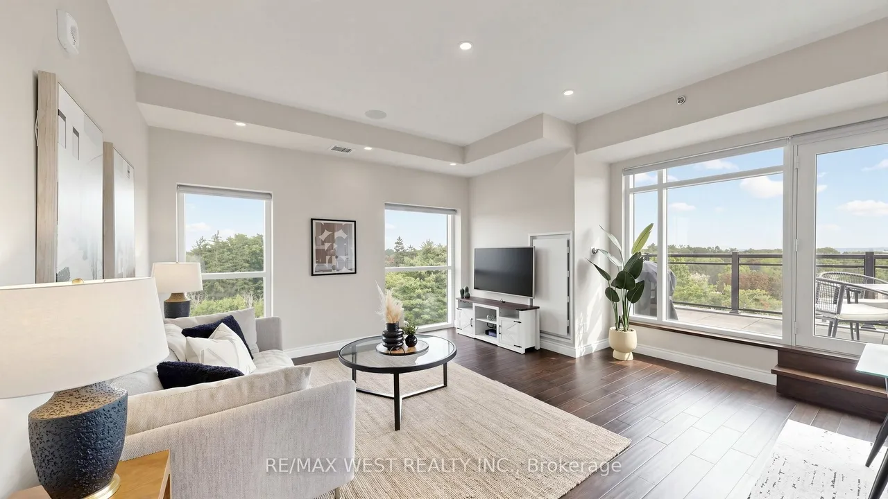34 Plains Road E — photo 3