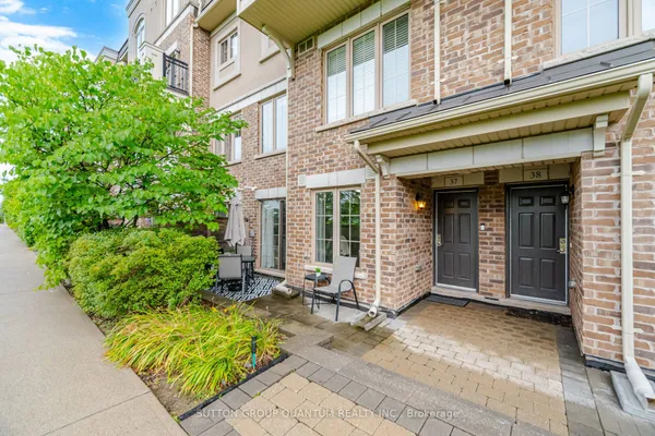 2441 Greenwich Drive