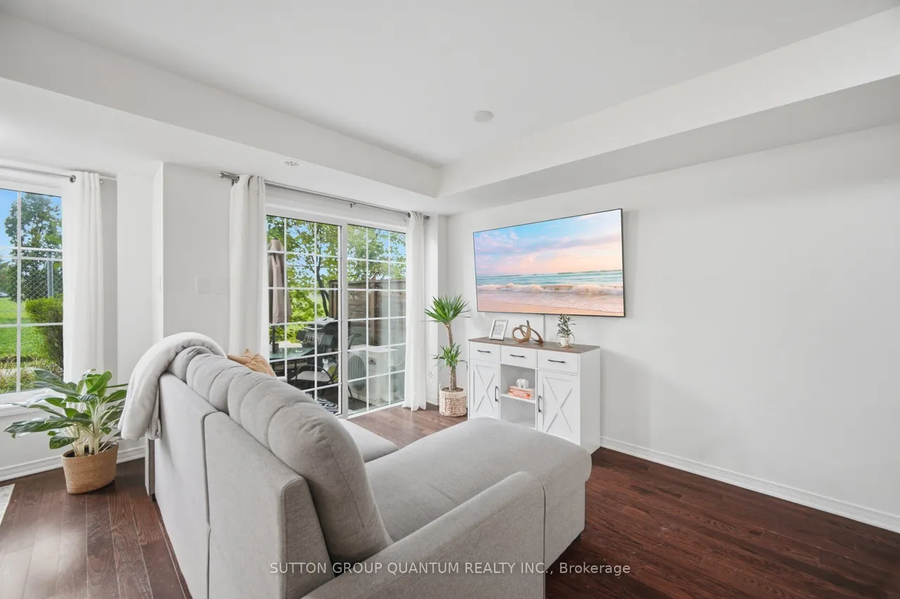 2441 Greenwich Drive — photo 3