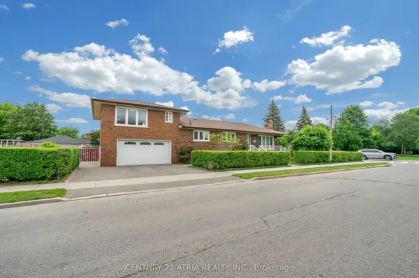 110 Harding Avenue — photo 2