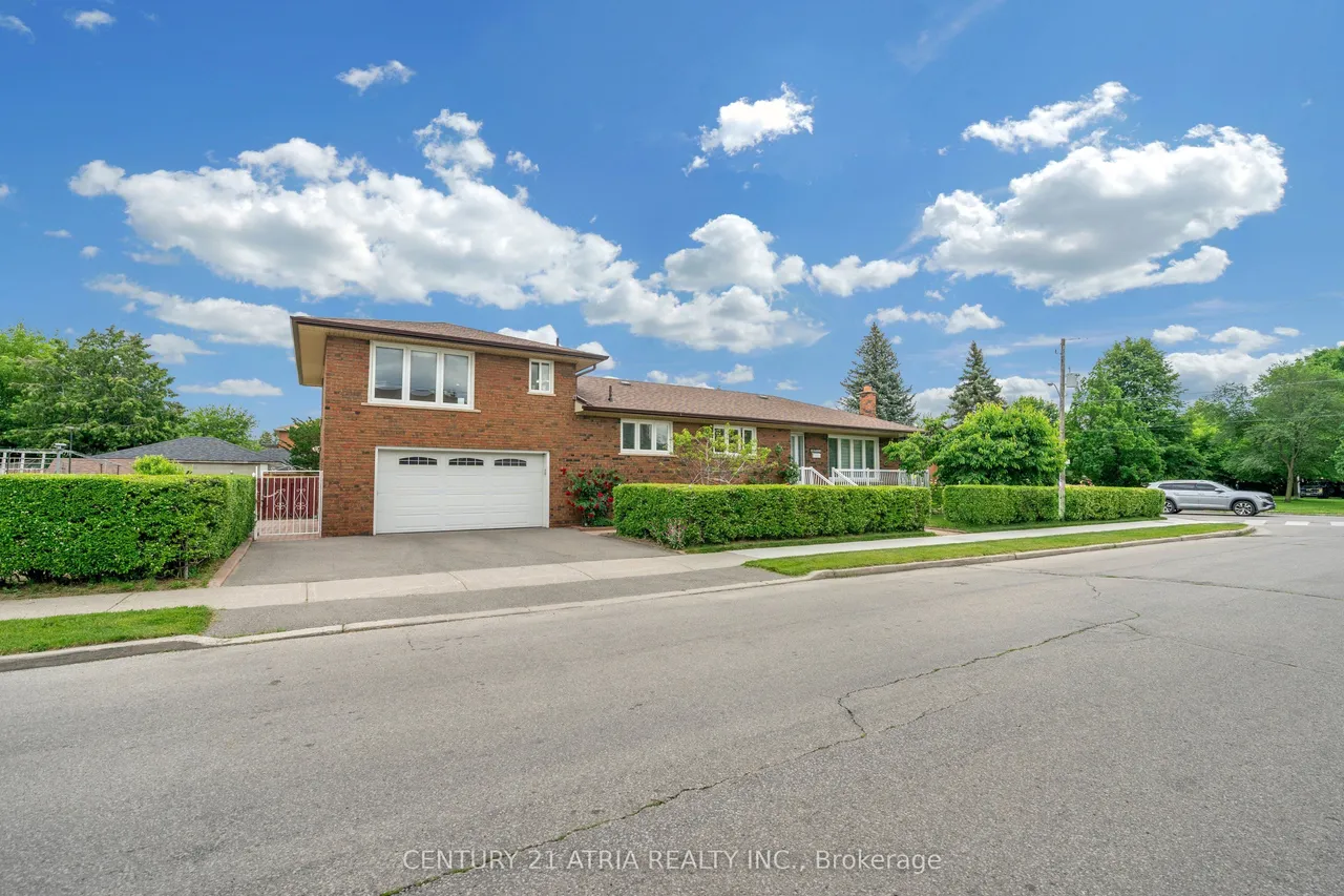 110 Harding Avenue — photo 2