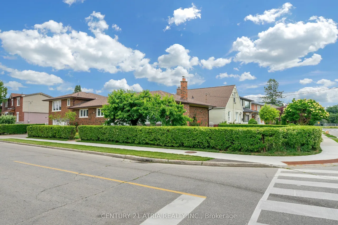 110 Harding Avenue — photo 33