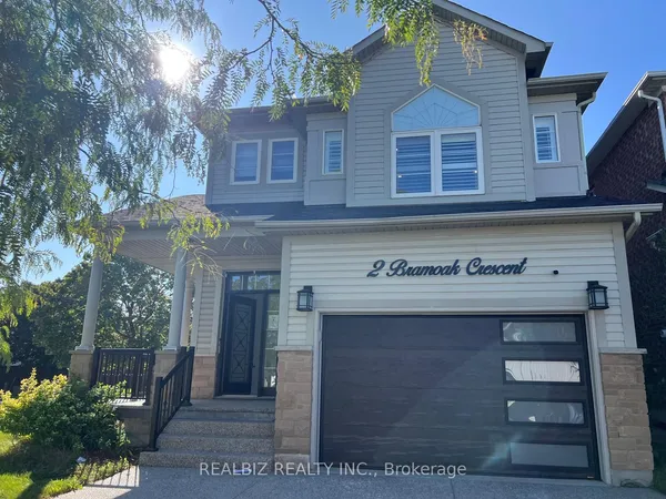 2 Bramoak Crescent