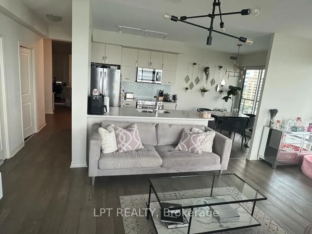 390 Annie Craig Drive — photo 19