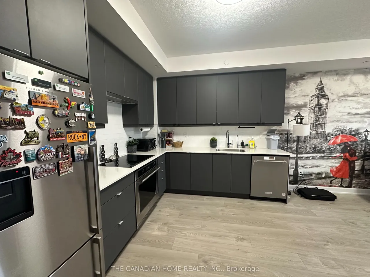 3220 William Coltson Avenue — photo 3
