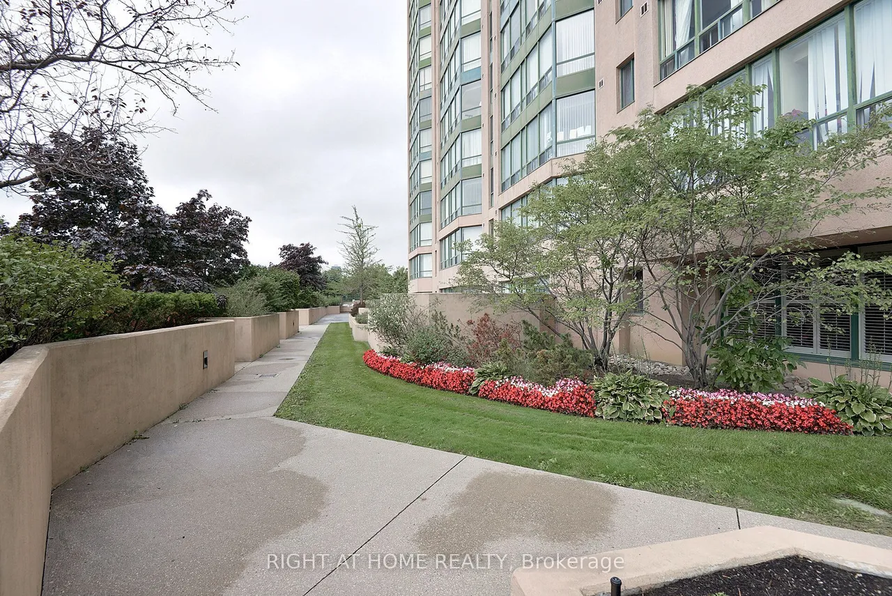 155 Hillcrest Avenue — photo 42