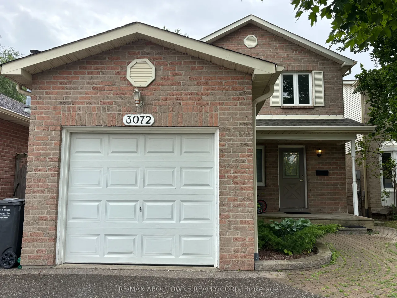 3072 Patrick Crescent — photo 2