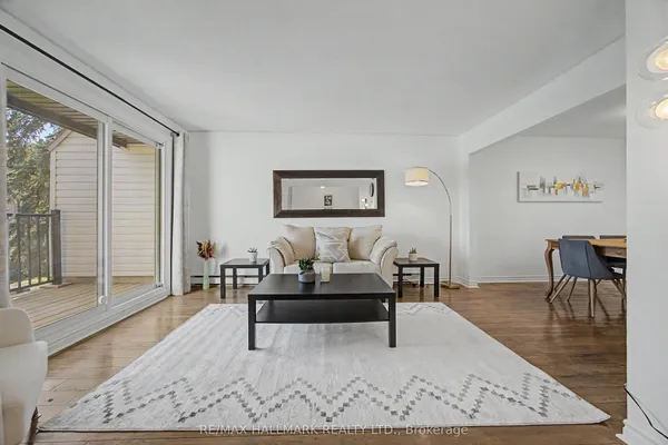 6780 Formentera Avenue — photo 2