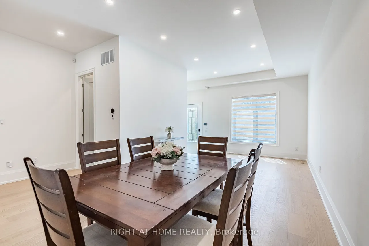 12 Thames Avenue — photo 3