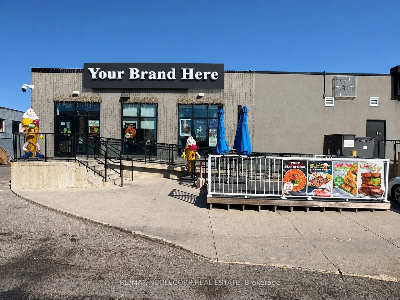 3300 Dufferin Street — photo 27