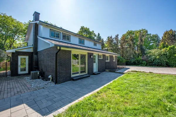 479 Isabella Avenue — photo 2
