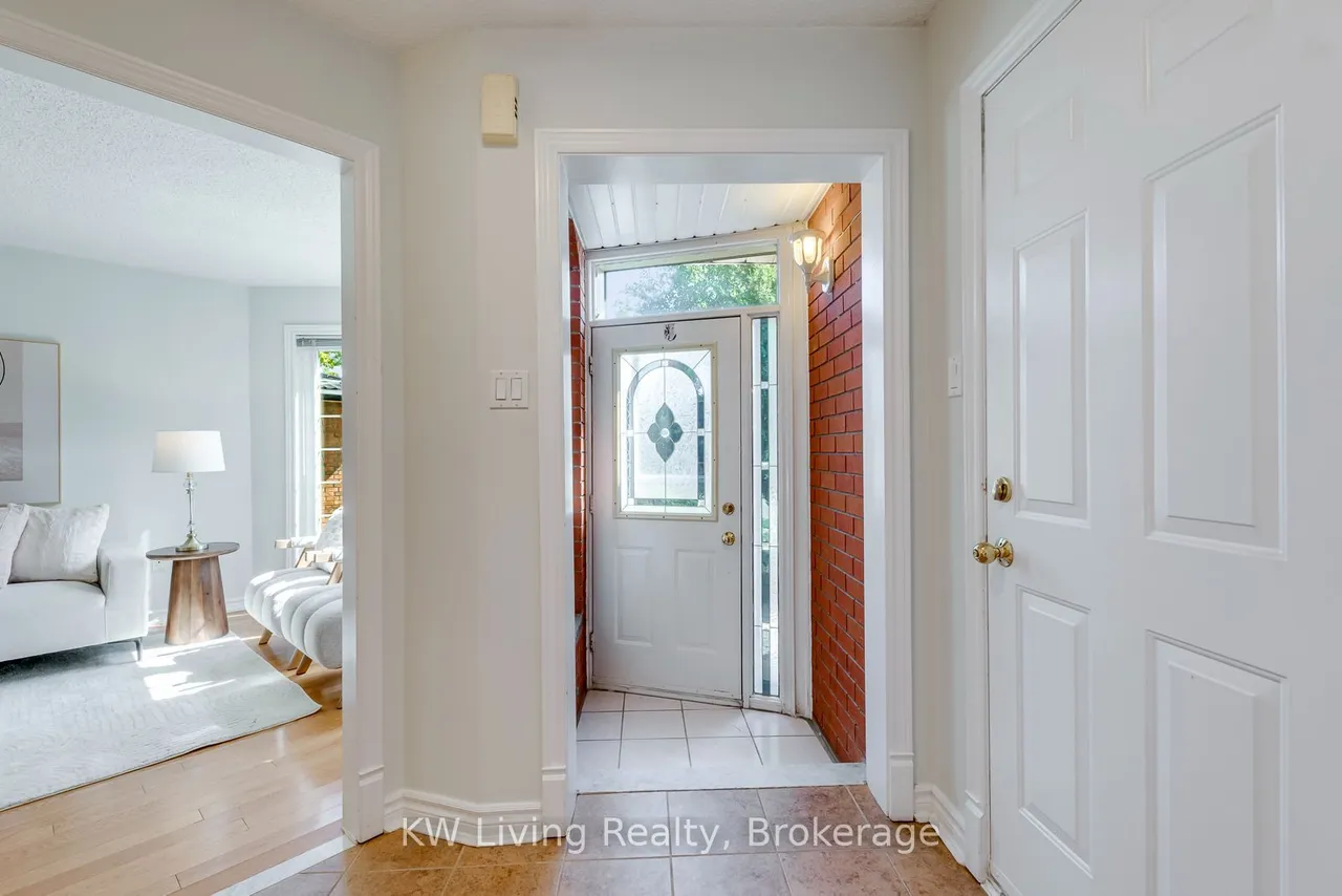 531 Avonwick Avenue — photo 3