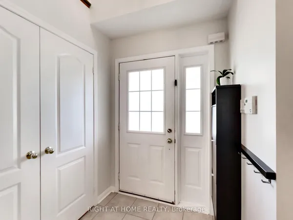 2527 Nettlecreek Crescent — photo 2
