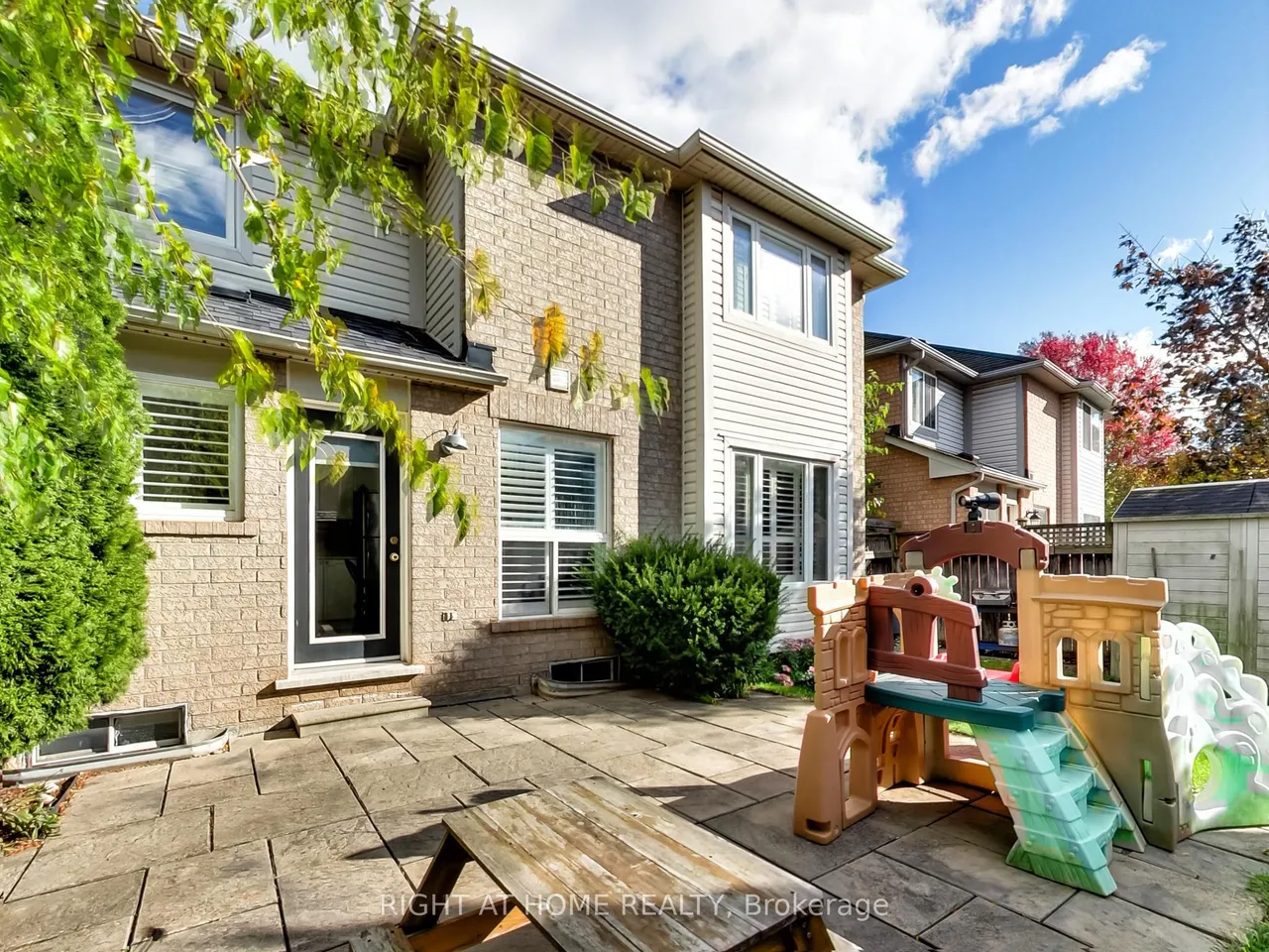 2527 Nettlecreek Crescent — photo 31