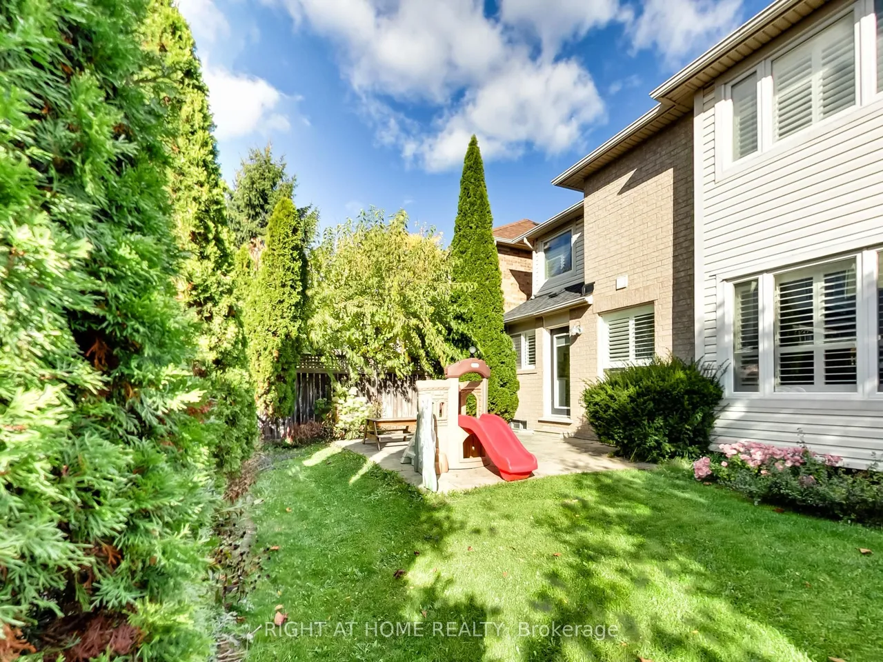 2527 Nettlecreek Crescent — photo 30