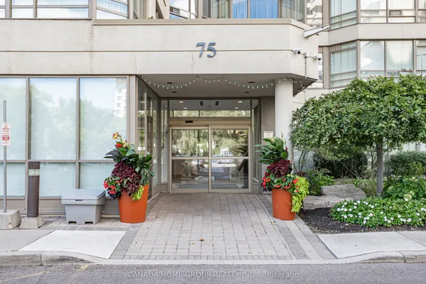 75 King Street E — photo 2