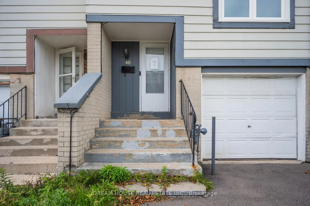 40 Hoskins Square — photo 3