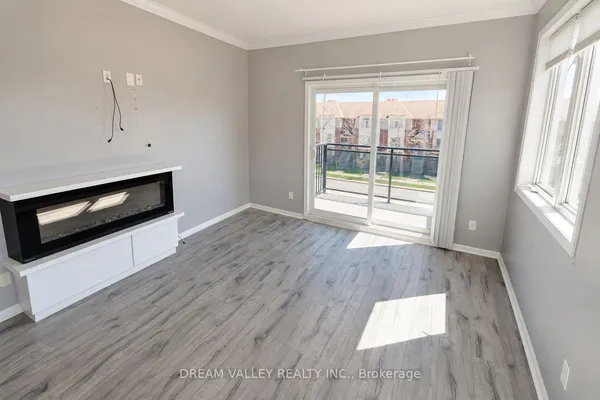 3075 Thomas Street — photo 2