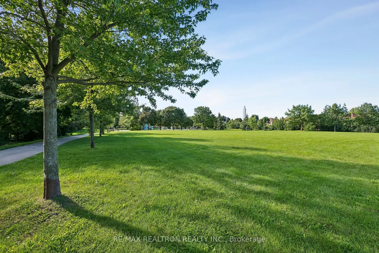 2537 Addingham Crescent — photo 39