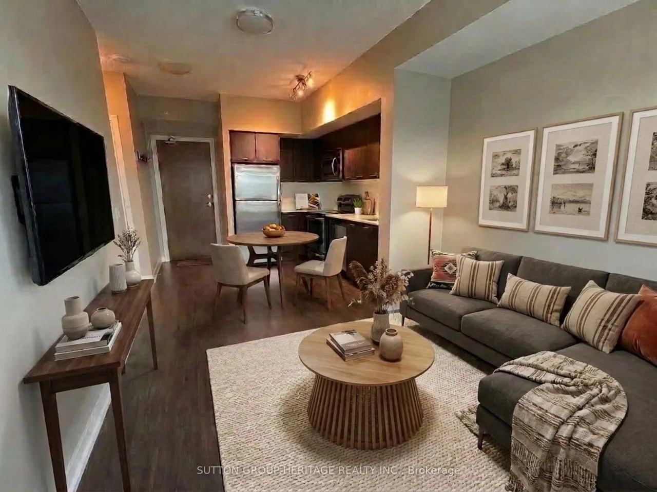 2212 Lake Shore Boulevard W — photo 3