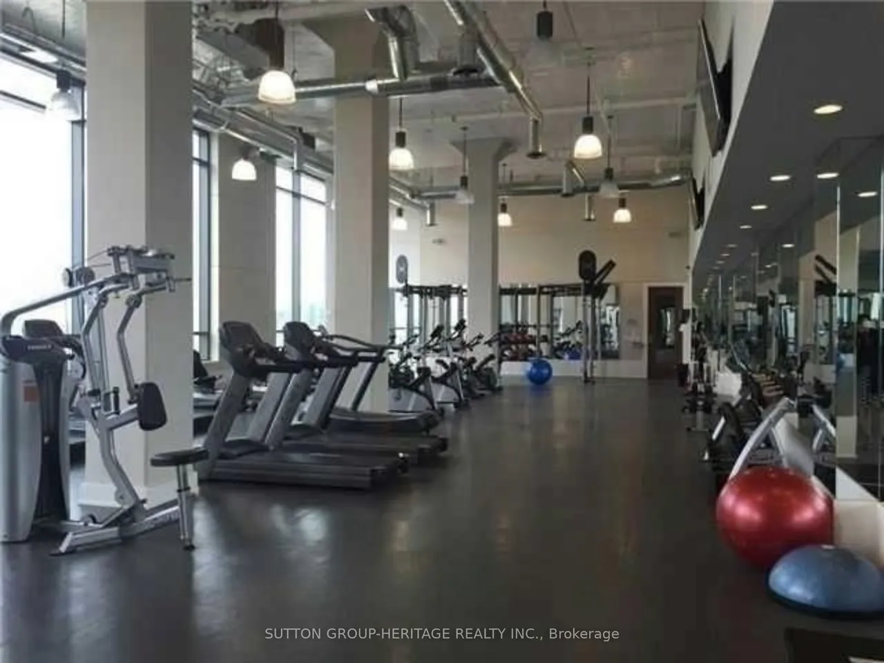 2212 Lake Shore Boulevard W — photo 21